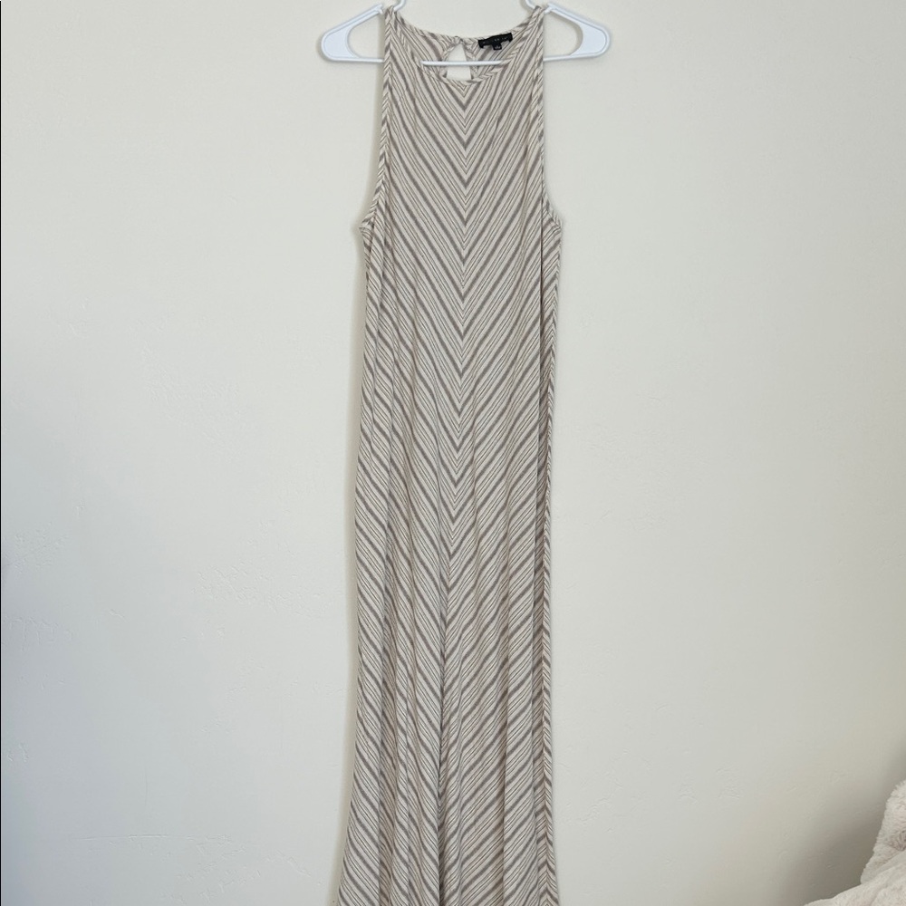 Willi Smith Sleeveless Chevron Maxi Dress in Taupe and Cream
